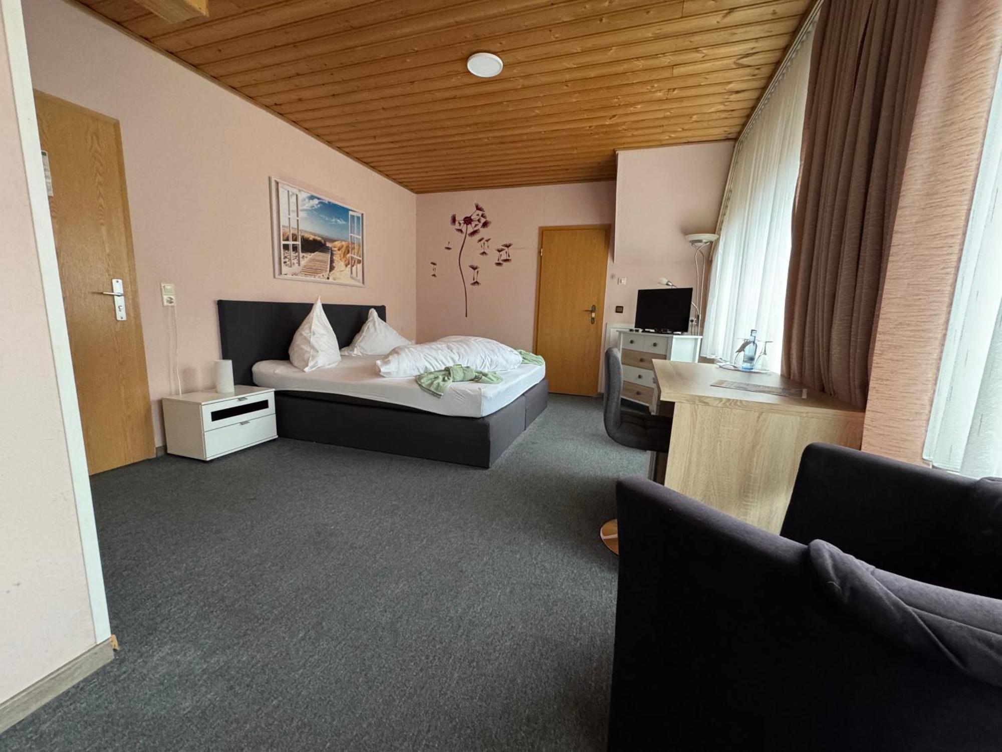 Hotel-Restaurant Christine Lübz エクステリア 写真