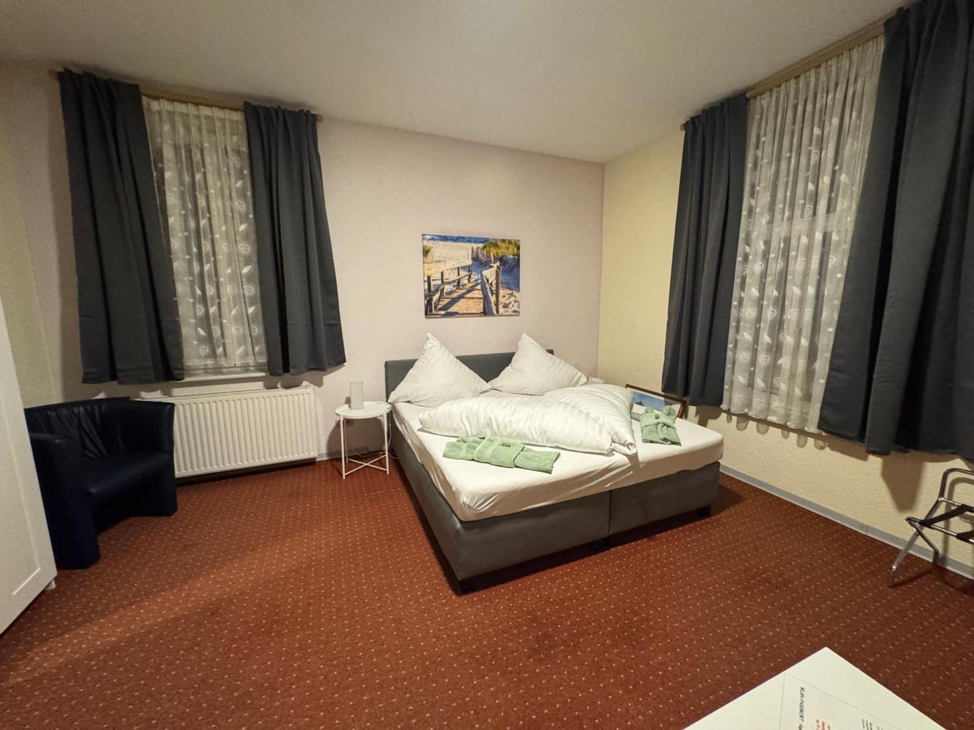 Hotel-Restaurant Christine Lübz エクステリア 写真